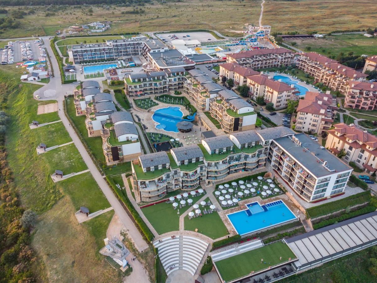 Topola Skies Resort & Aquapark Kavarna Eksteriør bilde